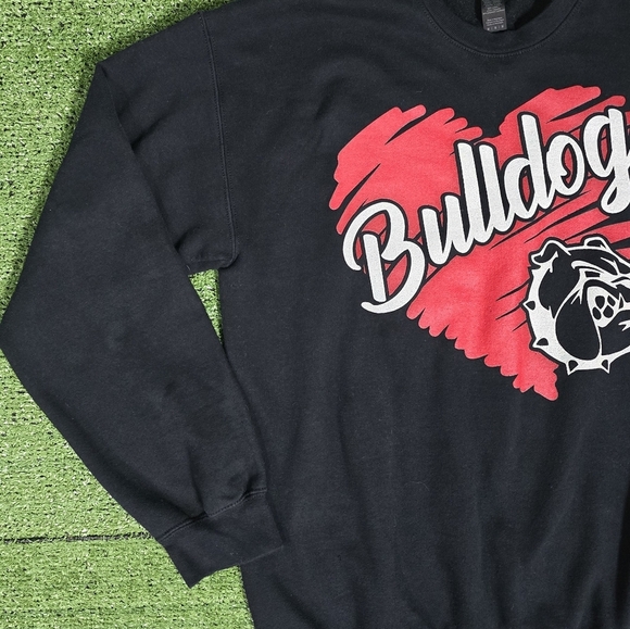GILDAN | GEORGIA BULLDOGS MASCOT TEAM SPIRIT CASUAL CREW NECK SWEATSHIRT - Picture 5 of 13